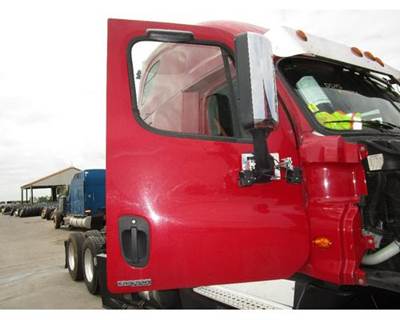 Freightliner Cascadia Right Front Door Assembly for a Freightliner CASCADIA 125