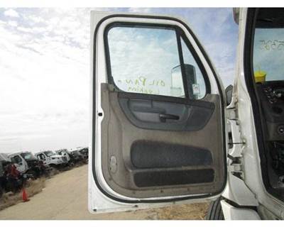 Freightliner Cascadia Left Front Door Assembly for a Freightliner CASCADIA 125