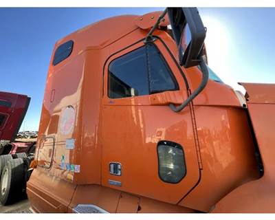 Freightliner Century Class Right Front Door Assembly for a Freightliner ST120
