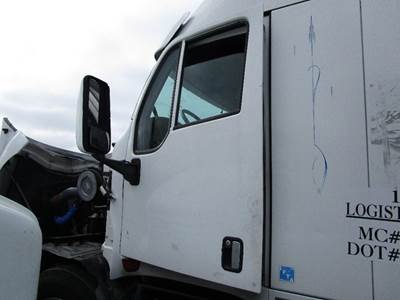 Kenworth T2000 Left Front Door Assembly
