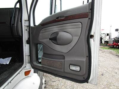 Kenworth T2000 Right Front Door Assembly
