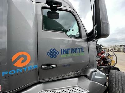 Kenworth T680 Right Front Door Assembly