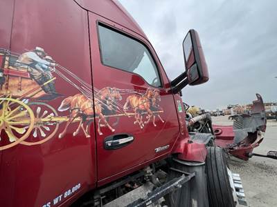 Kenworth T680 Right Front Door Assembly