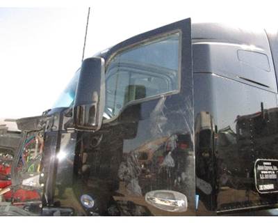 Kenworth T680 Left Front Door Assembly