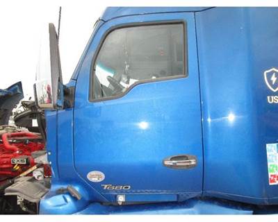 Kenworth T680 Left Front Door Assembly