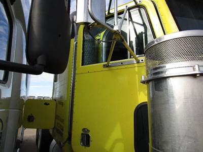 Peterbilt 378 Right Front Door Assembly
