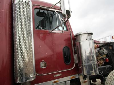 Peterbilt 379 Right Front Door Assembly