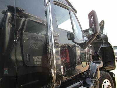 Peterbilt 387 Right Front Door Assembly