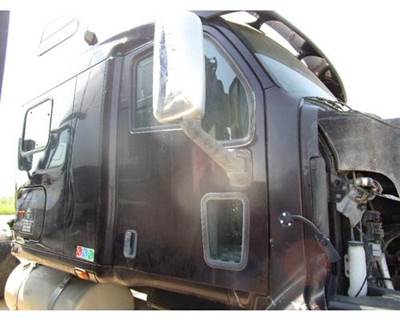 Peterbilt 387 Right Front Door Assembly