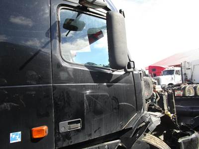 Volvo VNL Right Front Door Assembly