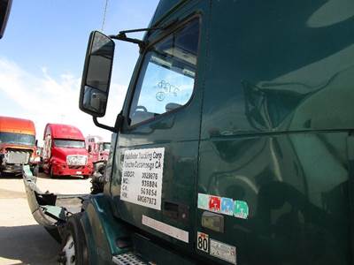 Volvo VNL Front Door Assembly