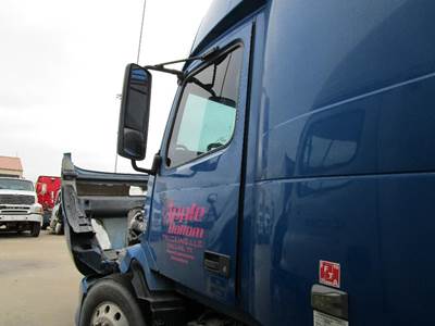 Volvo VNL Front Door Assembly
