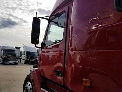 Volvo VNL Front Door Assembly