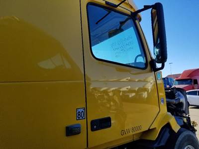 Volvo VNL Front Door Assembly