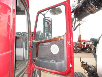 Volvo VNL Right Front Door Assembly