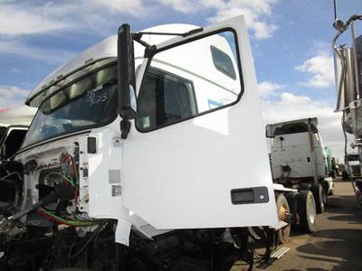 Volvo VNL Left Front Door Assembly