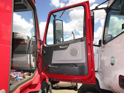 Volvo VNL Right Front Door Assembly