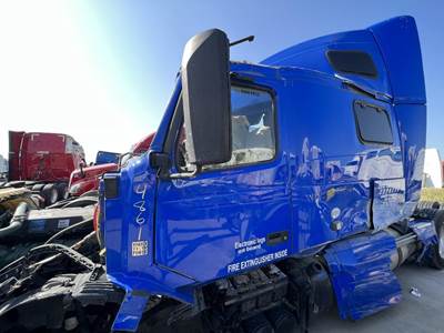 Volvo VNL Left Front Door Assembly