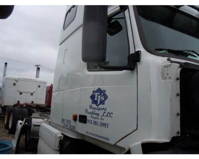 Volvo VNL Front Door Assembly