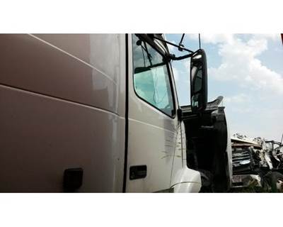 Volvo VNL Right Front Door Assembly