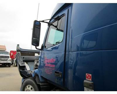 Volvo VNL Front Door Assembly