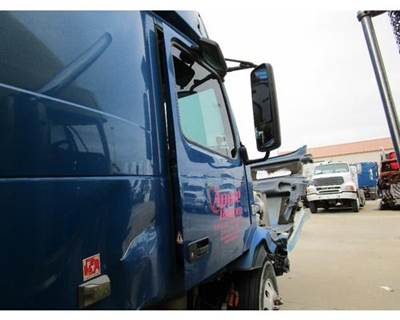 Volvo VNL Front Door Assembly