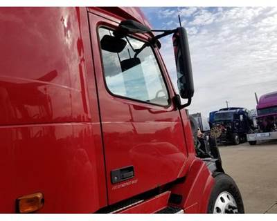 Volvo VNL Right Front Door Assembly