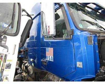 Volvo VNL Right Front Door Assembly