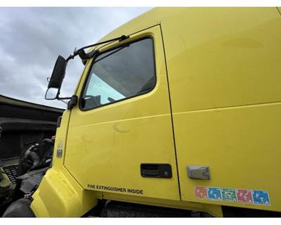 Volvo VNL Left Front Door Assembly