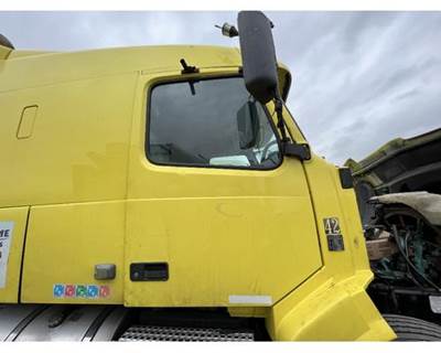 Volvo VNL Right Front Door Assembly