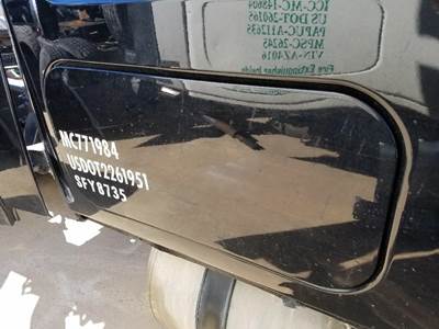 Freightliner Cascadia Right Rear Door Assembly for a Freightliner CASCADIA 125