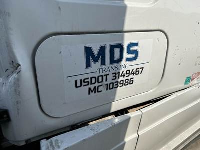 Freightliner Cascadia Right Rear Door Assembly for a Freightliner CASCADIA 125