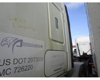 Freightliner Cascadia Rear Door Assembly for a Freightliner CASCADIA 125