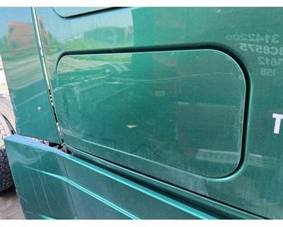 Freightliner Cascadia Right Rear Door Assembly for a Freightliner CASCADIA 125