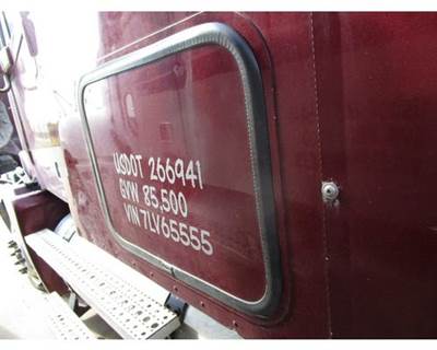 Freightliner Columbia Left Rear Door Assembly for a Freightliner COLUMBIA 120