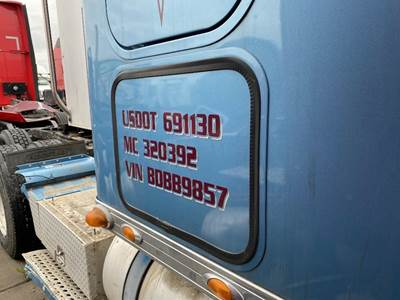 Freightliner Coronado Right Rear Door Assembly for a Freightliner CORONADO 132