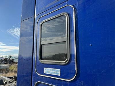 Kenworth T680 Right Rear Door Assembly