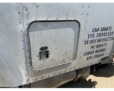 Peterbilt 379 Right Rear Door Assembly