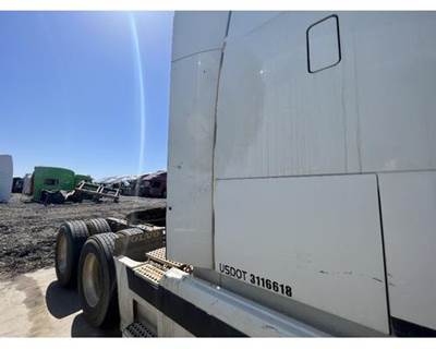 Volvo VNL Right Rear Door Assembly