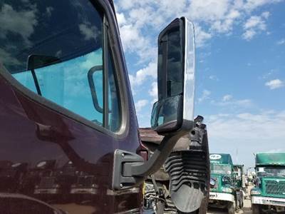 Freightliner Cascadia Right Door Mirror for a Freightliner CASCADIA 125