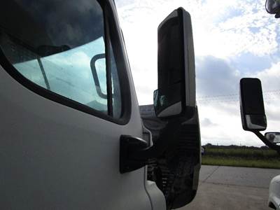 Freightliner Cascadia Right Door Mirror for a Freightliner CASCADIA 125