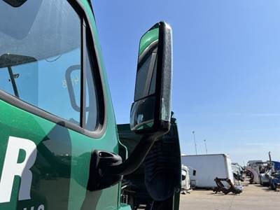 Freightliner Cascadia Right Door Mirror for a Freightliner CASCADIA 125