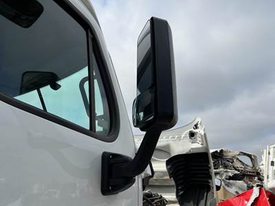 Freightliner Cascadia Right Door Mirror for a Freightliner CASCADIA 125