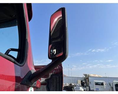 Freightliner Cascadia Right Door Mirror for a Freightliner CASCADIA 126
