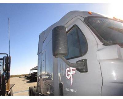 Freightliner Cascadia Right Door Mirror for a Freightliner CASCADIA 125