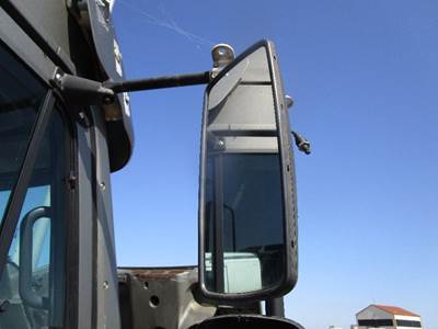Freightliner Columbia Door Mirror for a Freightliner COLUMBIA 120