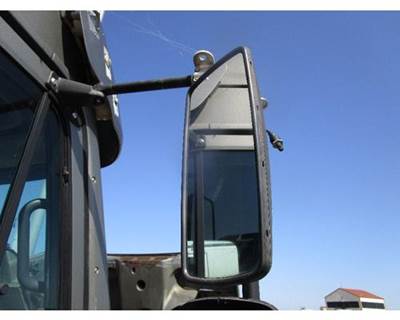 Freightliner Columbia Door Mirror for a Freightliner COLUMBIA 120