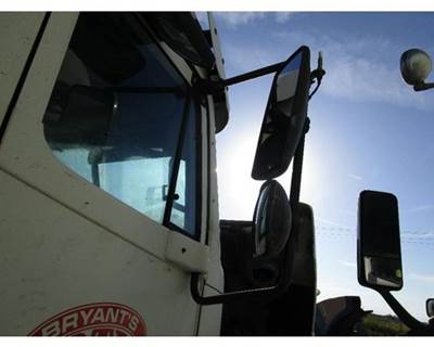 Freightliner Columbia Right Door Mirror for a Freightliner COLUMBIA 120