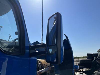 Kenworth T680 Right Door Mirror