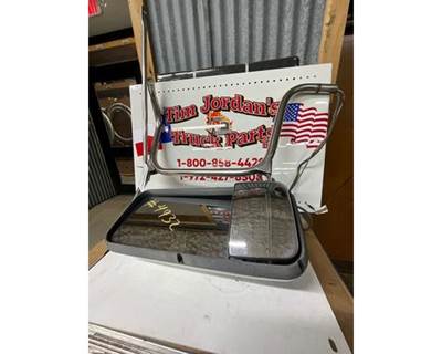 Peterbilt 386 Door Mirror for a Peterbilt 384
